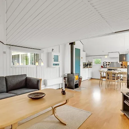 2 Bedroom Gorgeous In